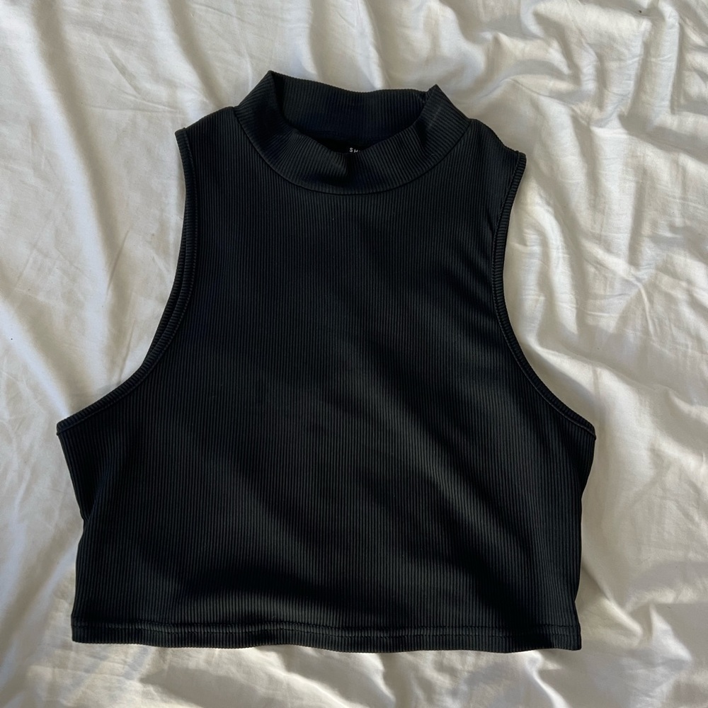 Black crop top